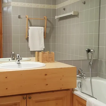 アパート Courchevel: Skis Aux Pieds, 3 Ch, Wifi, Parking, 4 Pers - Fr-1-575-24