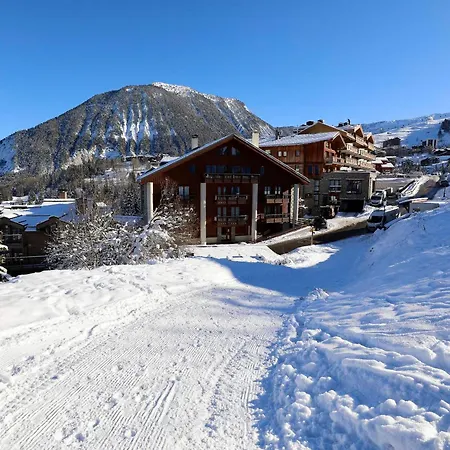 Courchevel: Skis Aux Pieds, 3 Ch, Wifi, Parking, 4 Pers - Fr-1-575-24